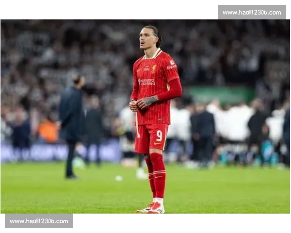 佩杜拉：那不勒斯 7000 万欧打包签瑞士边锋 + 荷兰中卫